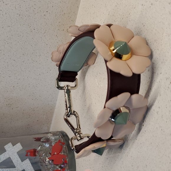 FENDI ROMA Floral studded leather strap - Picture 2 of 8